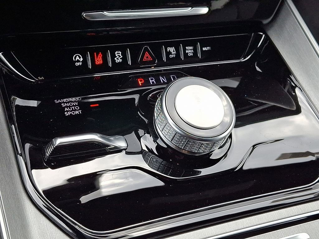 New 2026 Jeep Grand Wagoneer L 4WD image 7