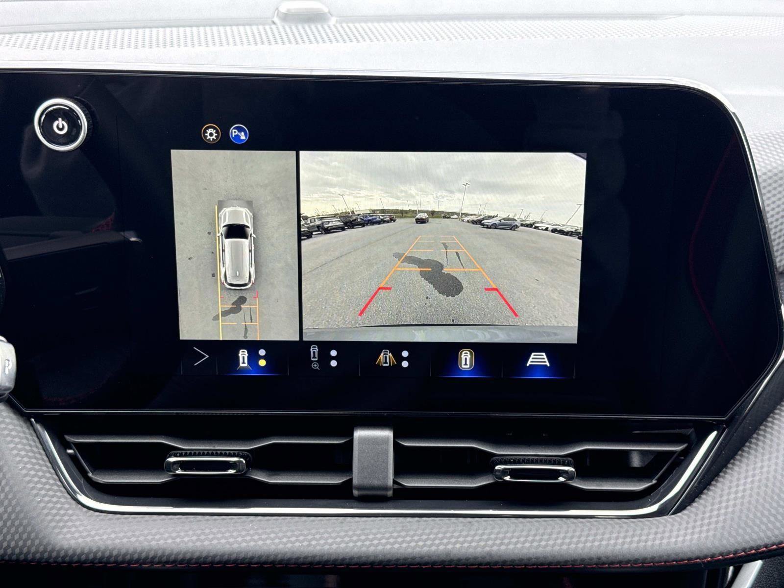 New 2026 Chevrolet Equinox RS w/ Convenience Package III image 4