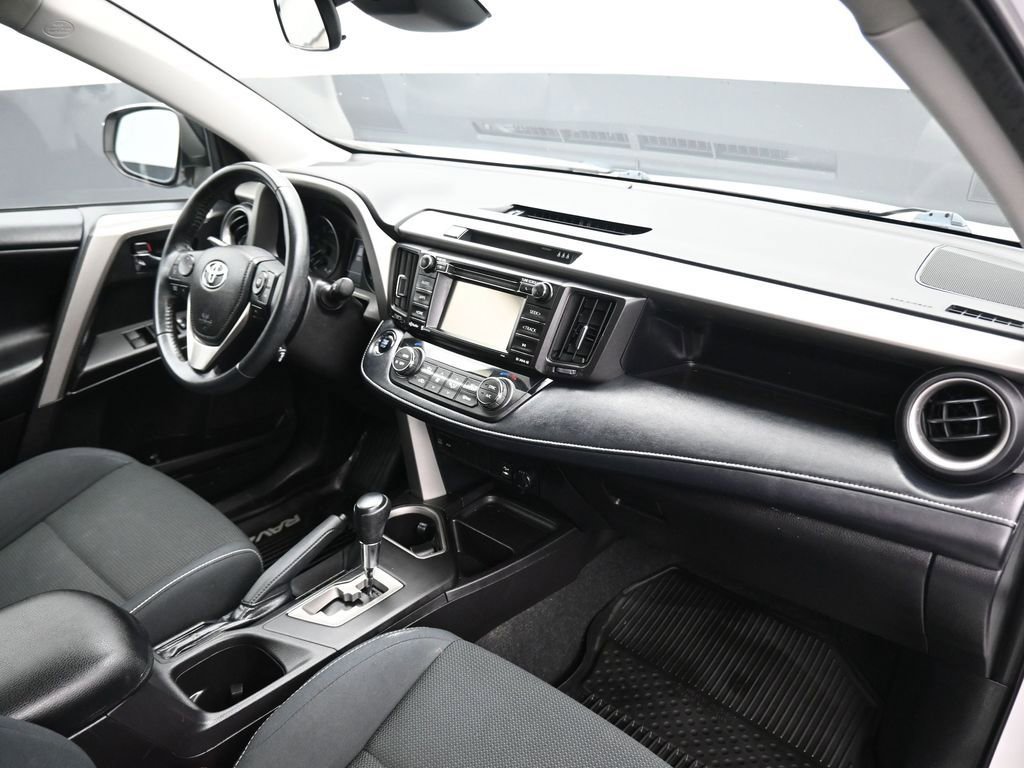 Used 2018 Toyota RAV4 XLE w/ Plus Extra Value Package image 42