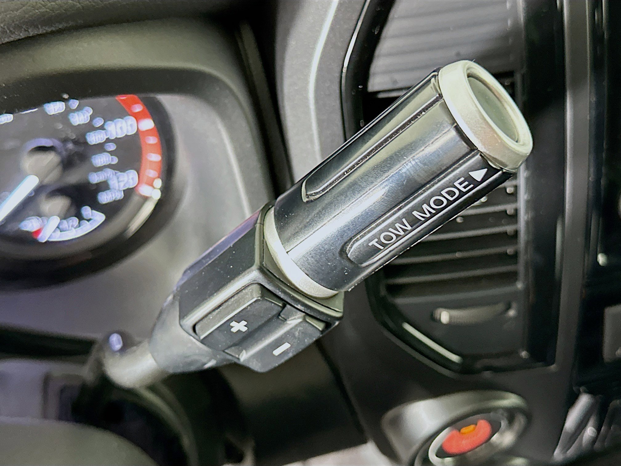 Used 2023 Nissan Titan PRO-4X w/ Off Road Protection Package image 25