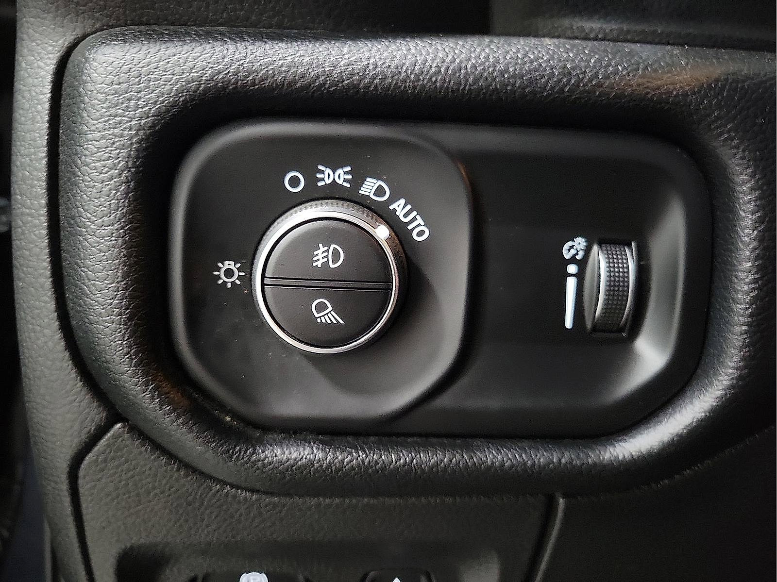 Used 2021 RAM 1500 Lone Star image 18