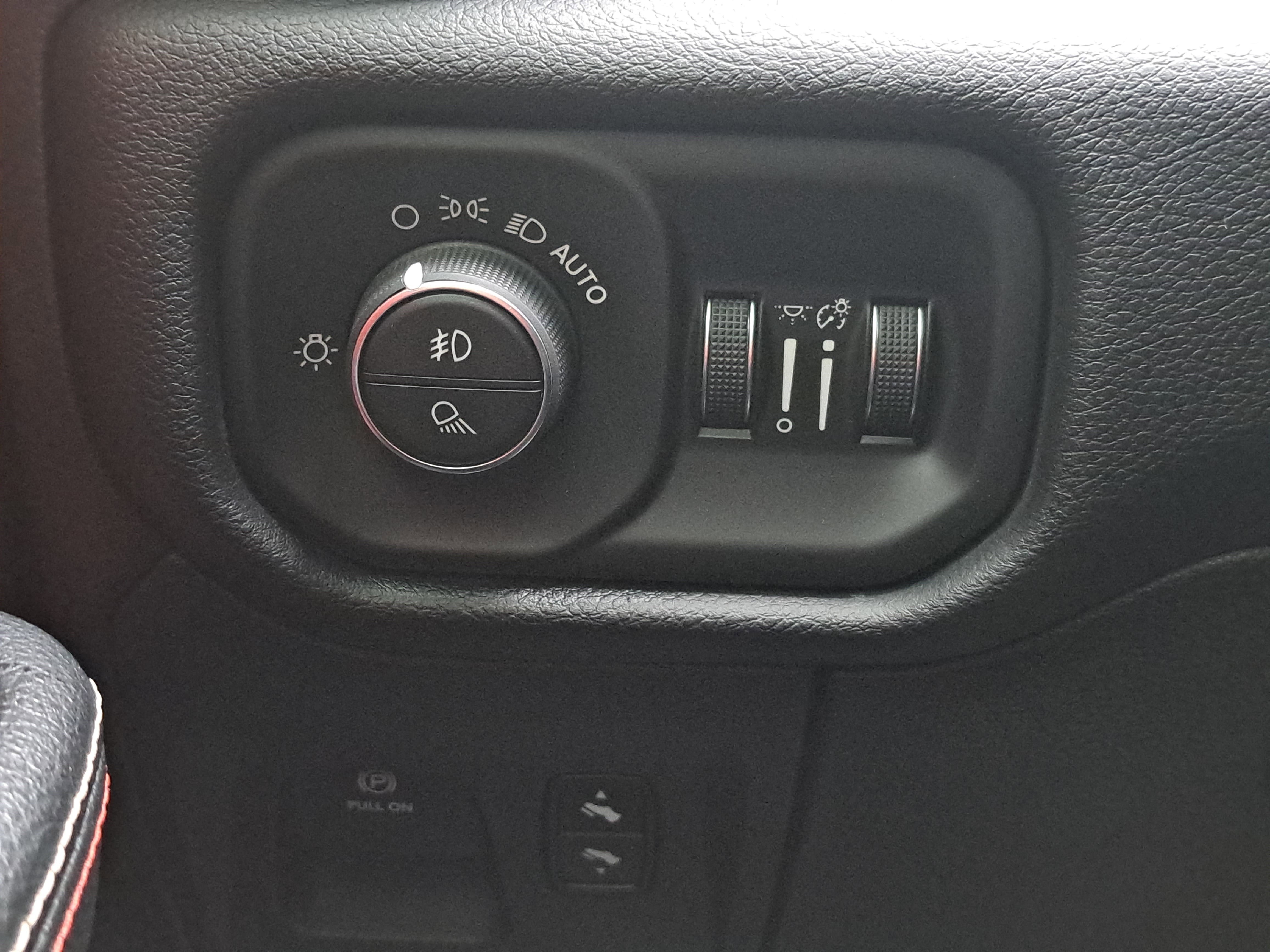 Used 2019 RAM 1500 Rebel w/ Rebel Level 2 Equipment Group AWD/4WD image 23