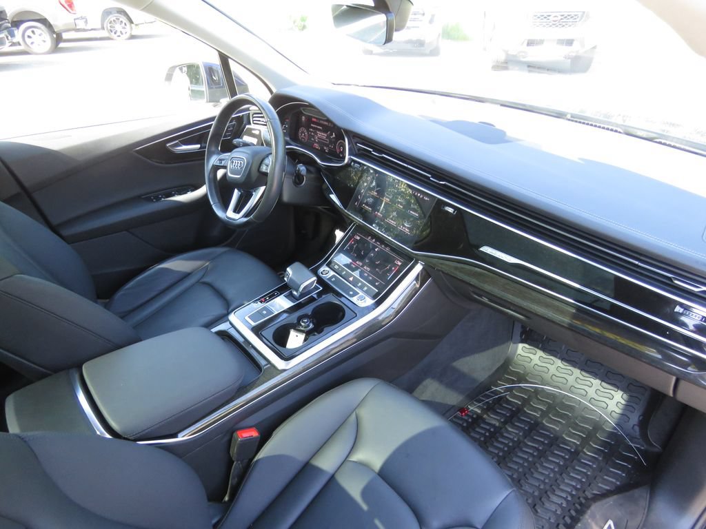 Used 2023 Audi Q7 2.0T Premium w/ Convenience Package AWD/4WD image 14