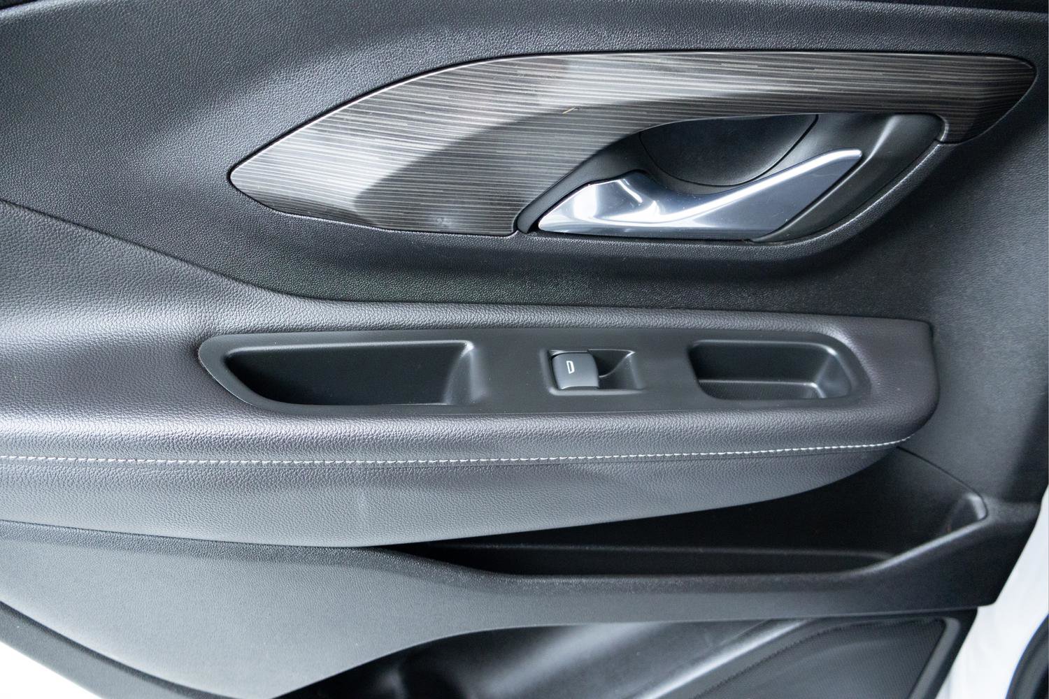 Used 2022 GMC Terrain SLE w/ Driver Convenience Package image 27