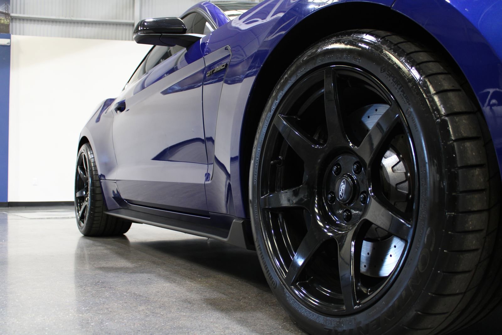 Used 2016 Ford Mustang Shelby GT350 w/ Technology Package image 14