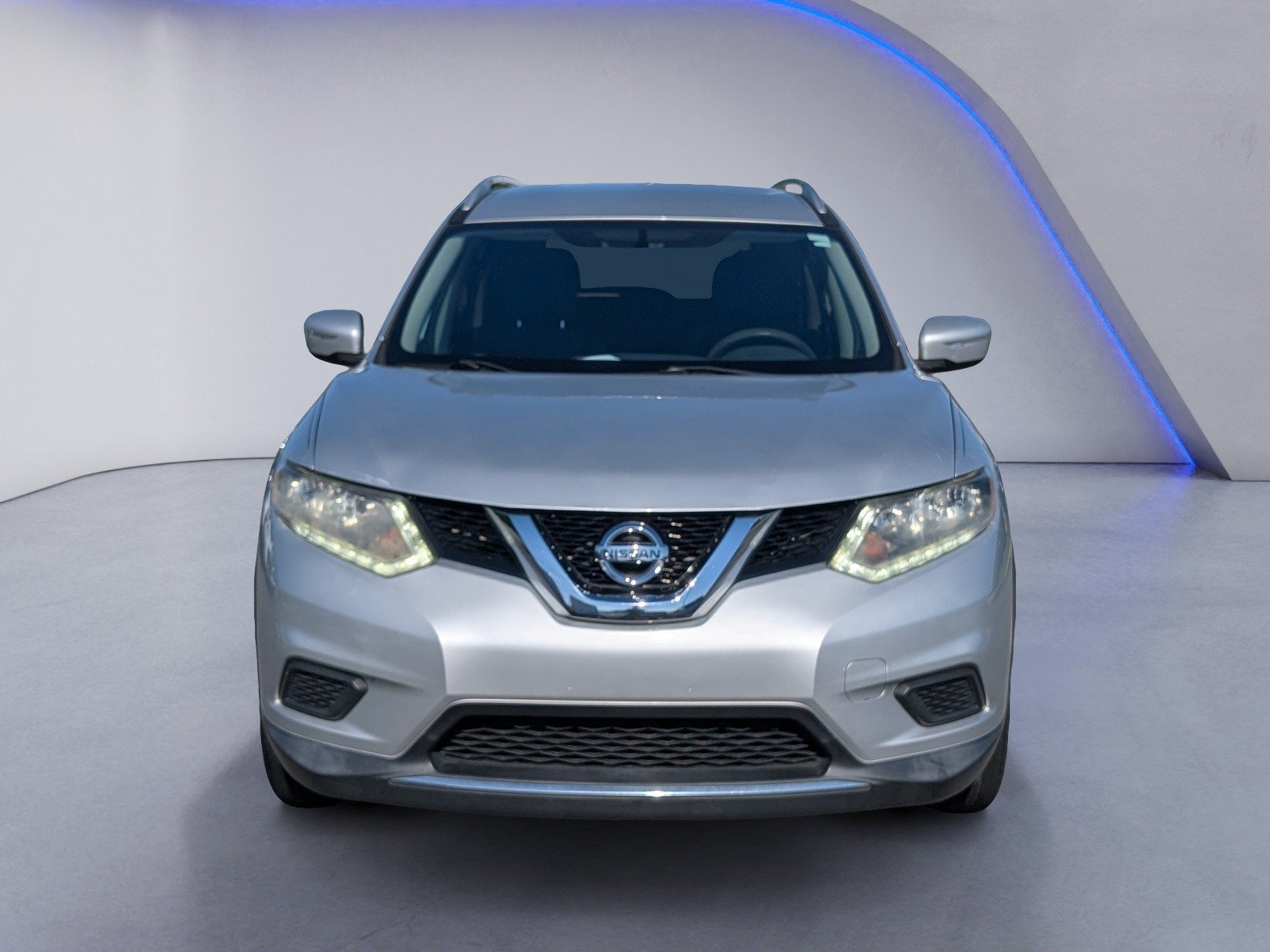 Used 2015 Nissan Rogue SV FWD image 3