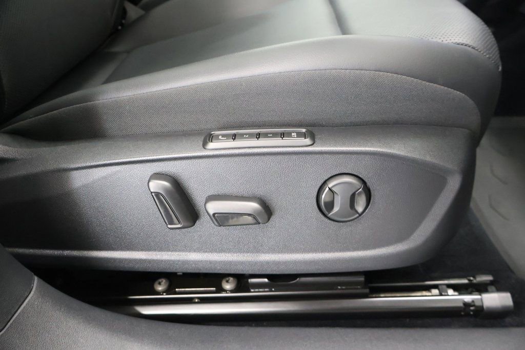 Used 2021 Volkswagen ID.4 Pro S w/ Gradient Package image 22