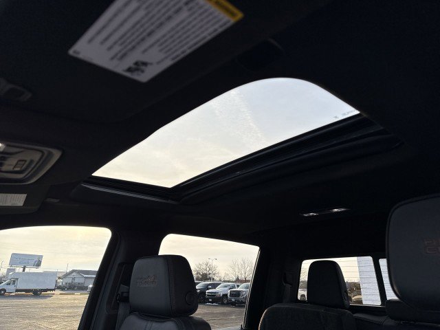 Certified 2025 Chevrolet Silverado 2500 High Country w/ Technology Package image 16