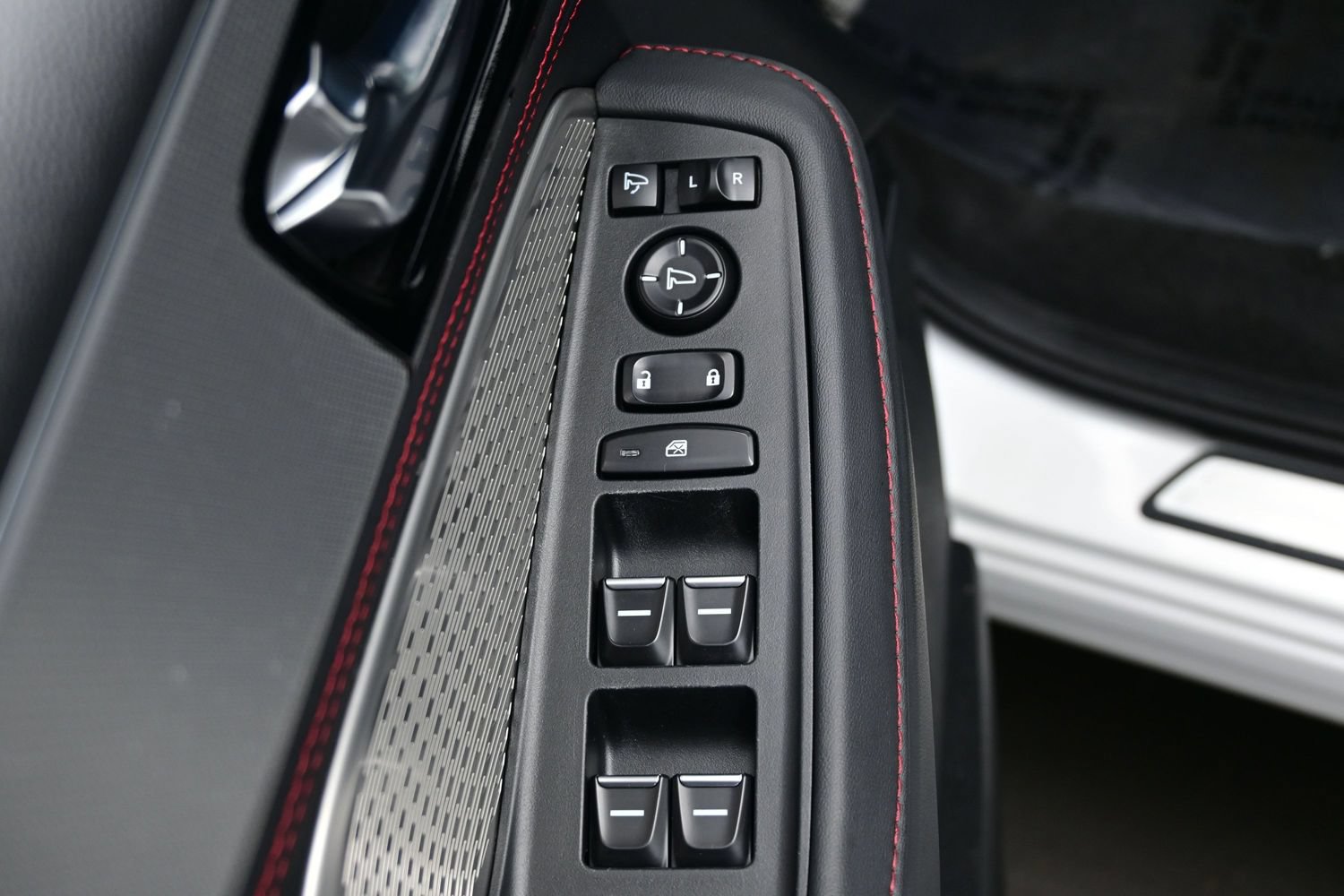 Used 2023 Acura MDX A-Spec AWD/4WD image 10
