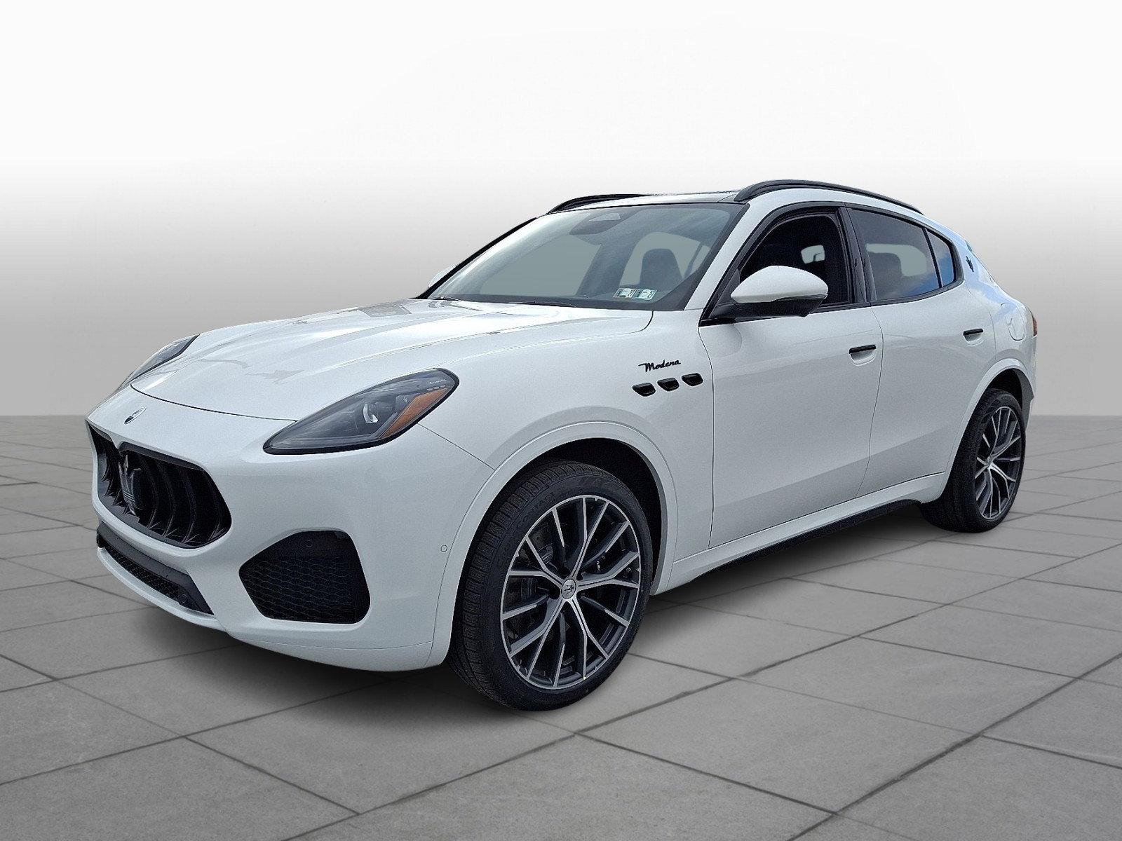 New 2026 Maserati Grecale Modena image 2