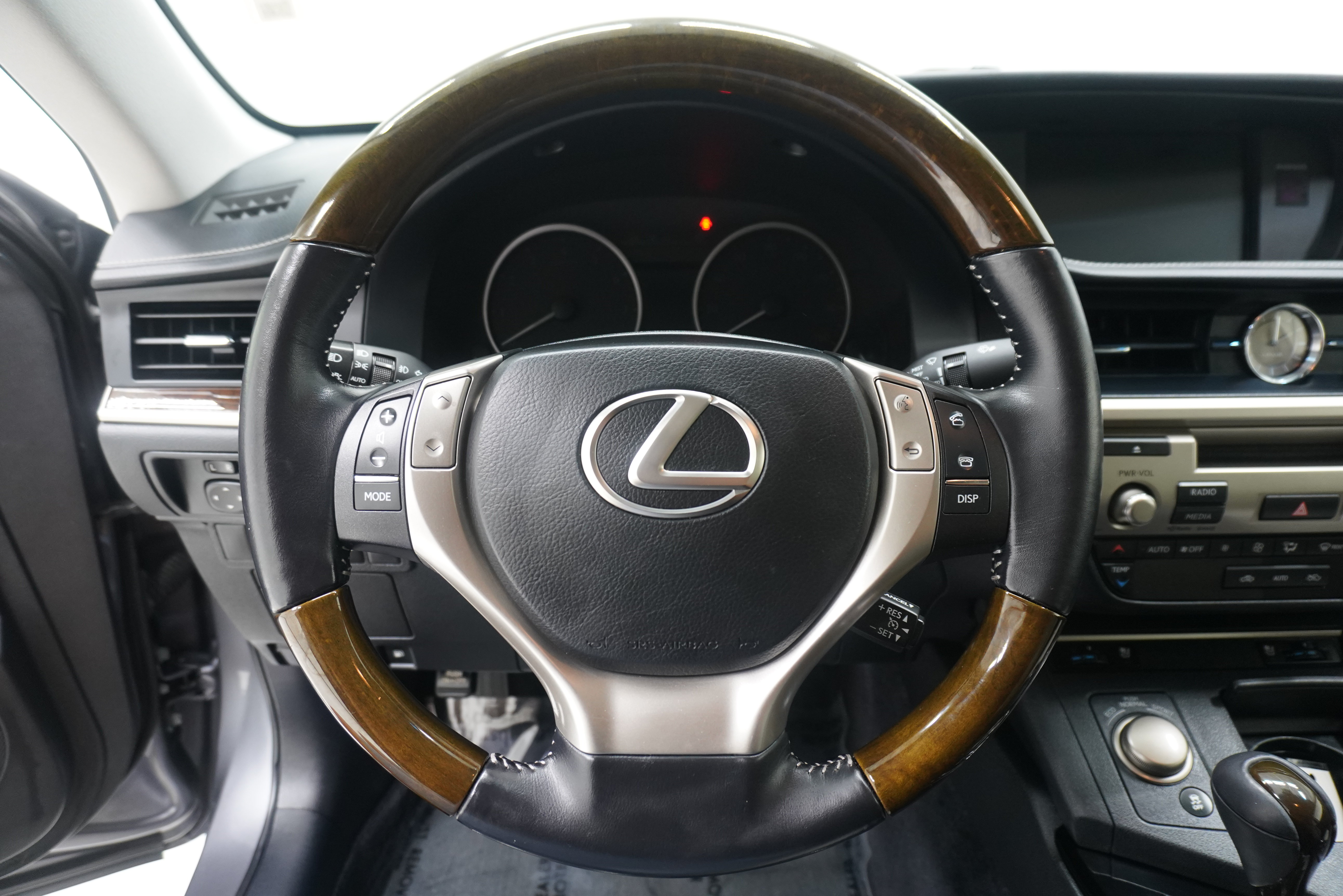 Used 2015 Lexus ES 350 w/ Premium Package FWD image 16