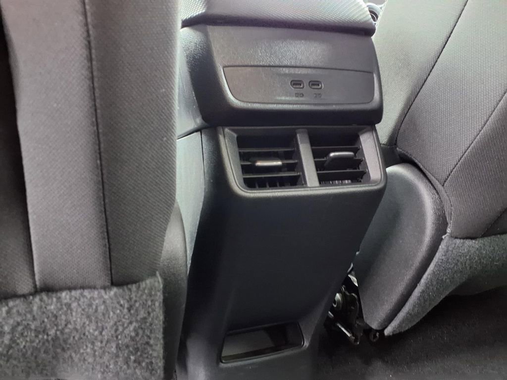 Used 2025 Chevrolet Equinox LT image 24