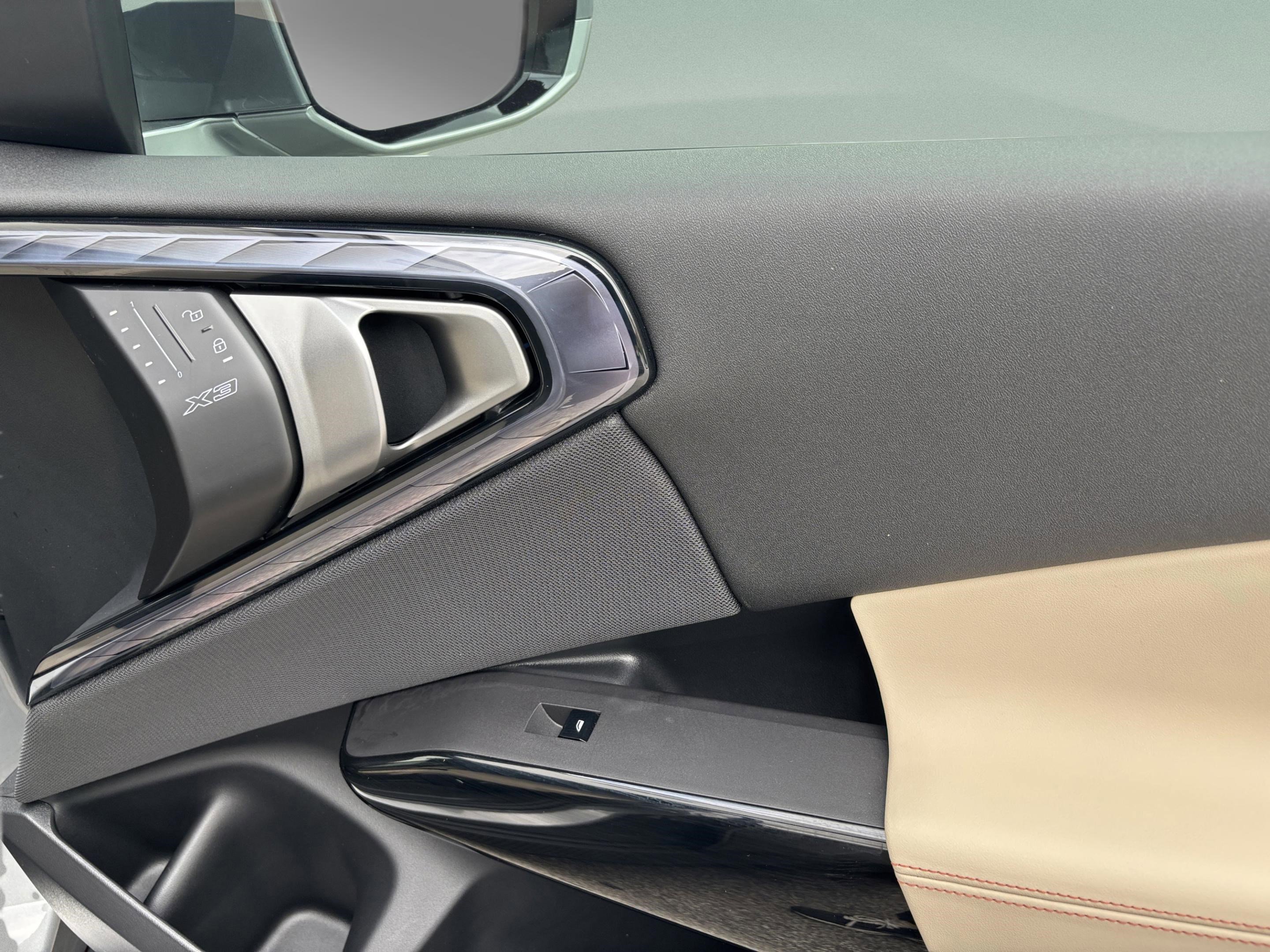 Used 2026 BMW X3 xDrive30 w/ Convenience Package AWD/4WD image 25