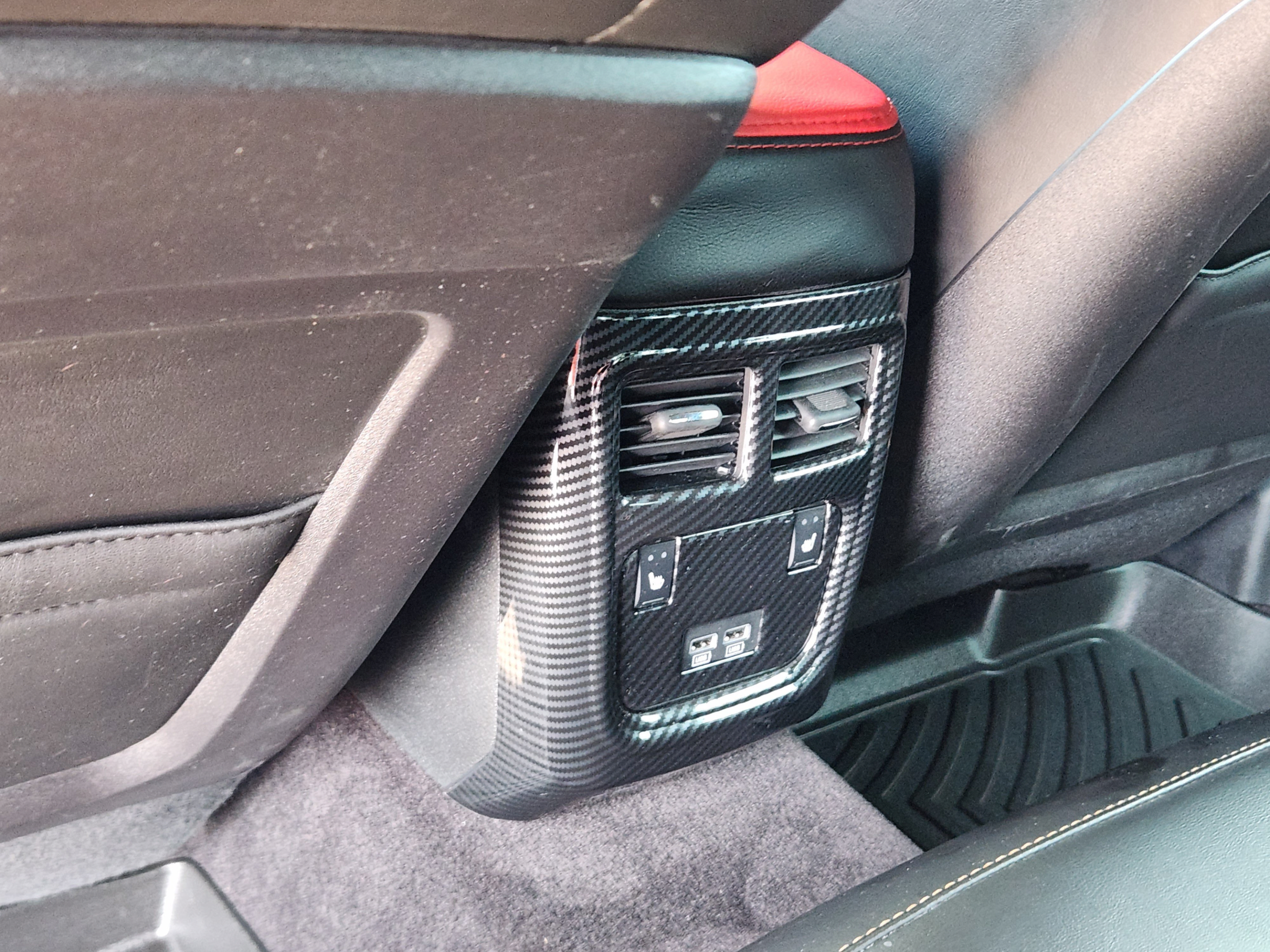 Used 2018 Dodge Charger R/T RWD image 29
