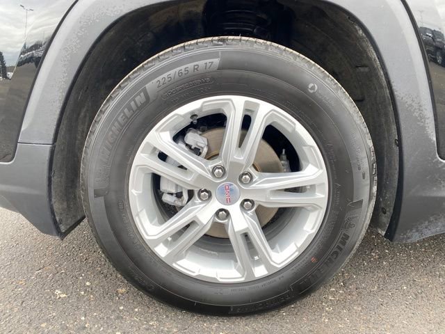 Certified 2023 GMC Terrain SLE w/ Driver Convenience Package image 22