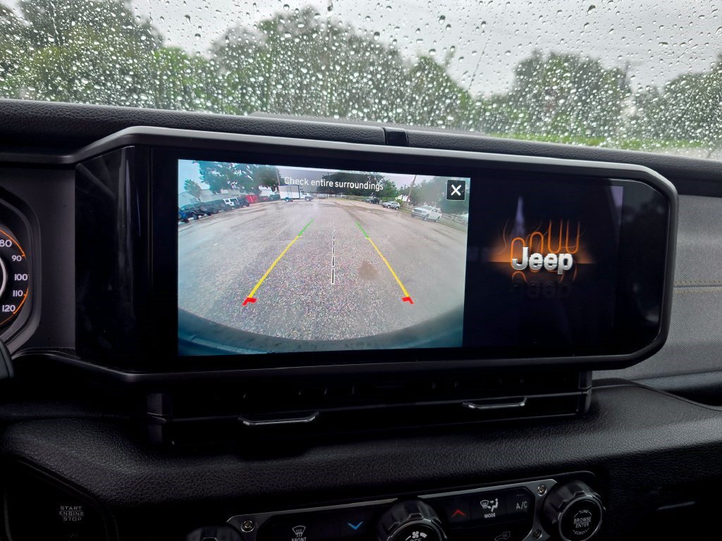 Used 2025 Jeep Wrangler Sport AWD/4WD image 22