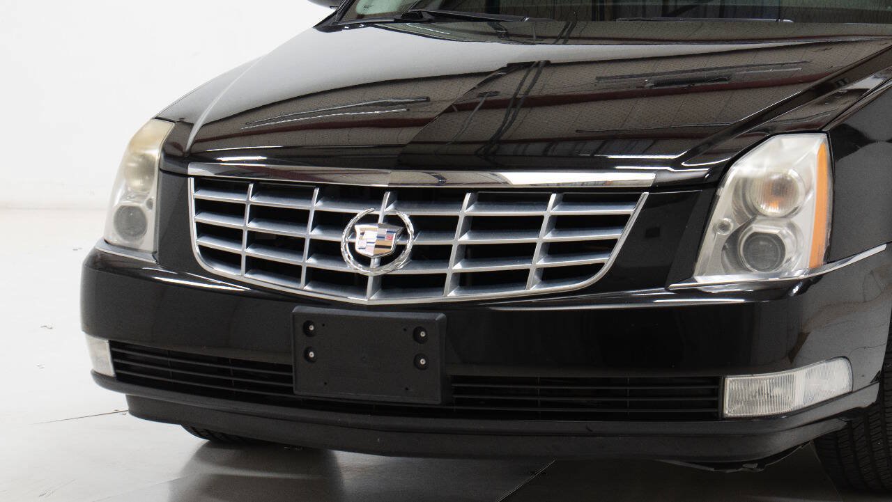Used 2008 Cadillac DTS Limousine FWD image 11