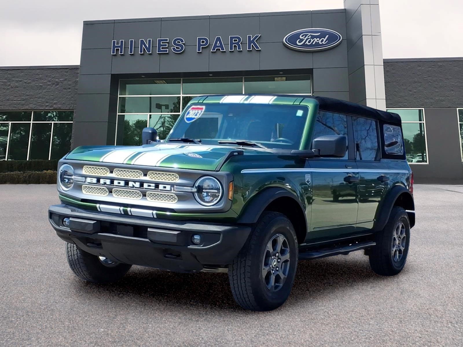 Used 2023 Ford Bronco Big Bend AWD/4WD image 3