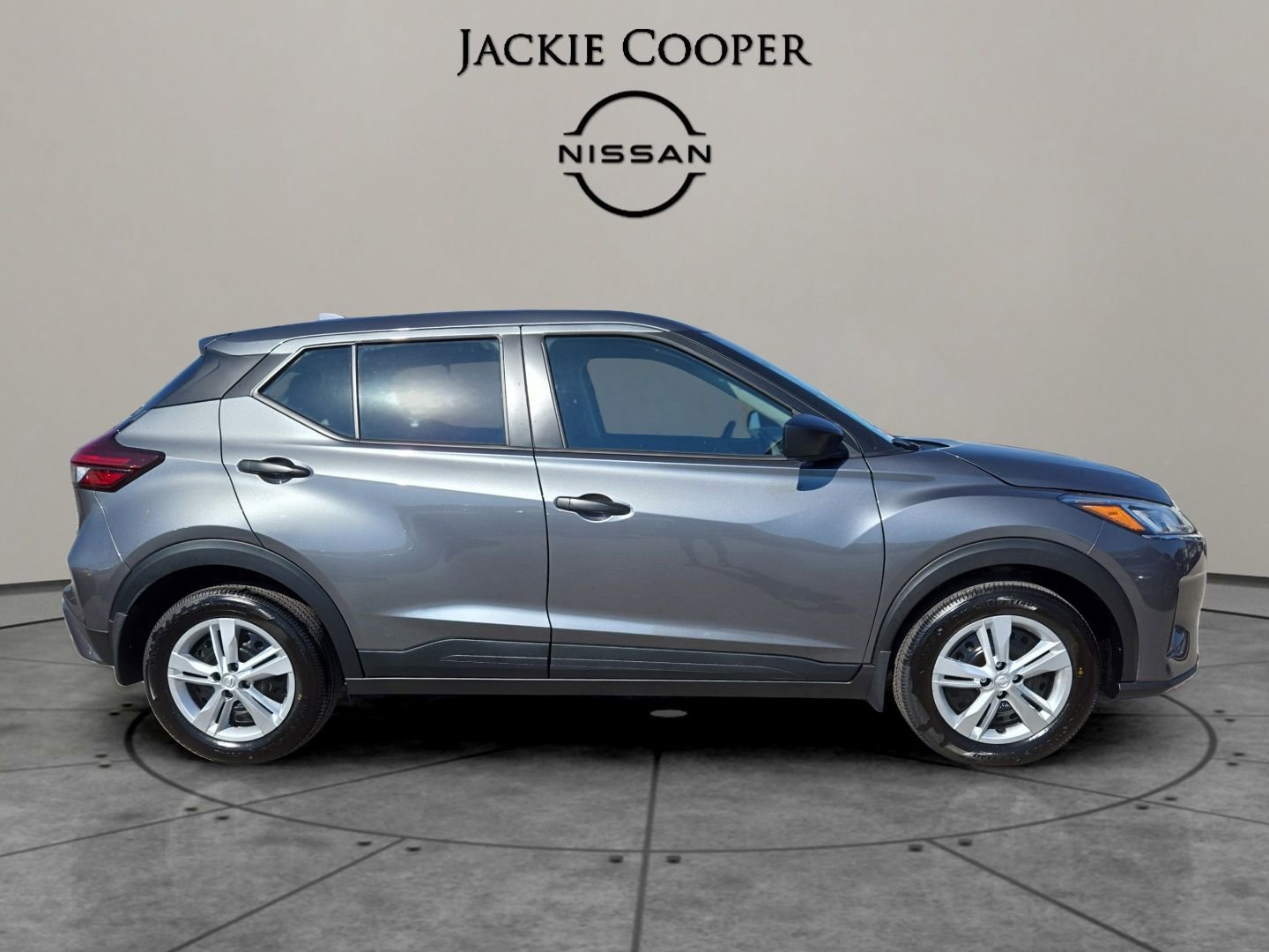 New 2025 Nissan Kicks Play S image 6