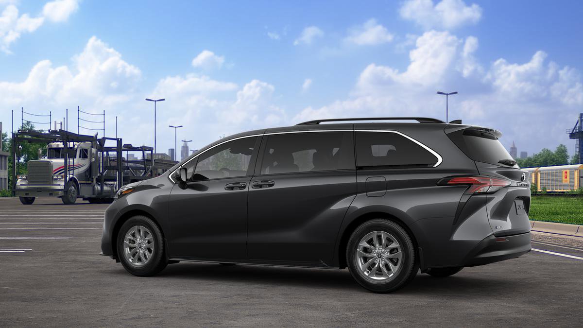 New 2025 Toyota Sienna LE image 27