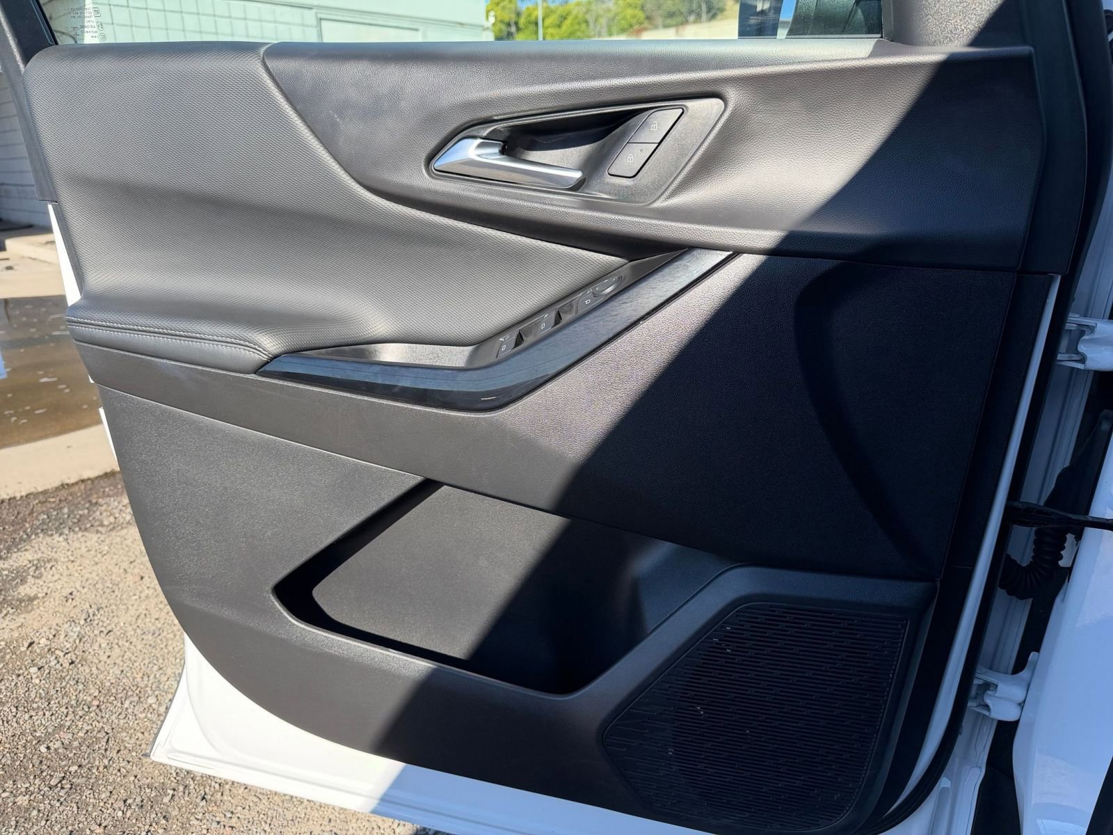 Used 2025 Chevrolet Equinox LT image 20