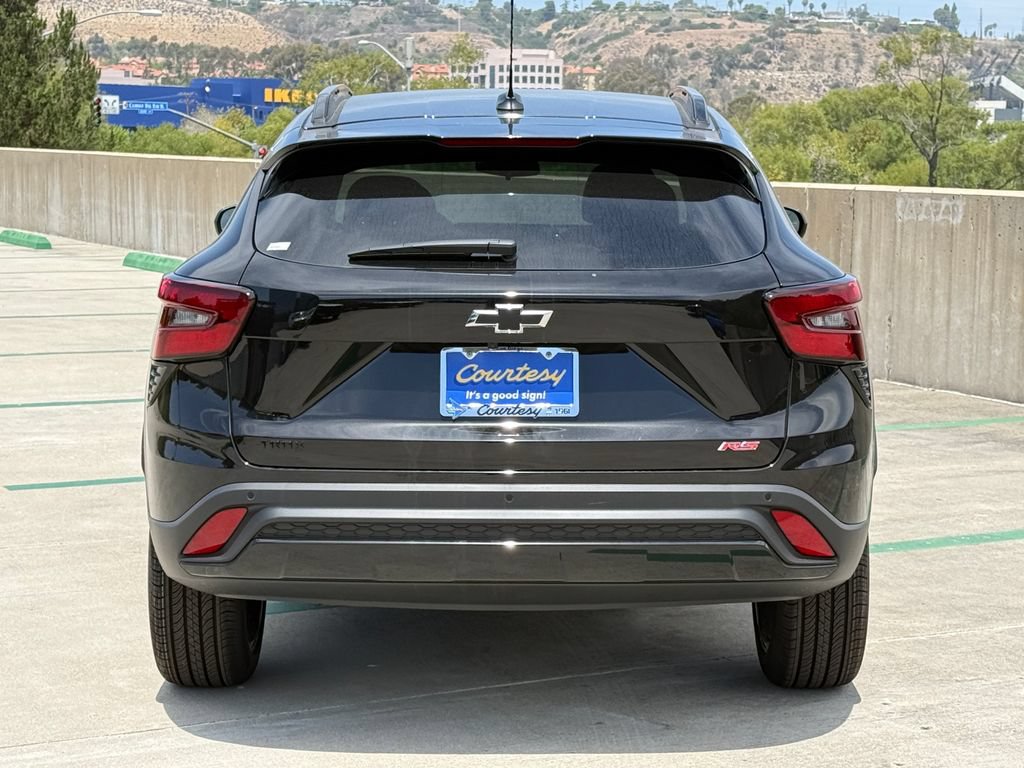 New 2026 Chevrolet Trax RS w/ Driver Confidence Package FWD image 8