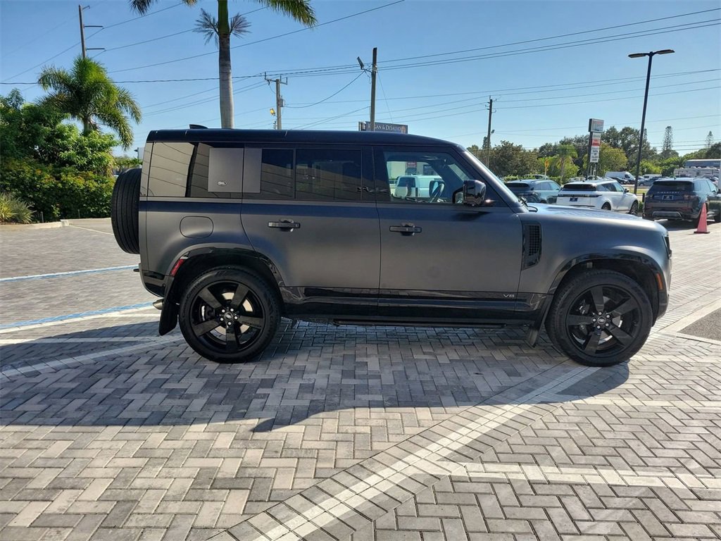 Certified 2023 Land Rover Defender 110 V8 image 6