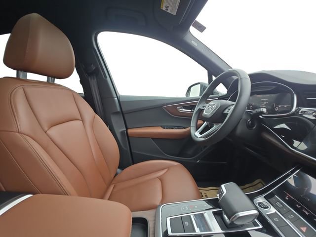 Used 2025 Audi Q7 3.0T Premium Plus image 16