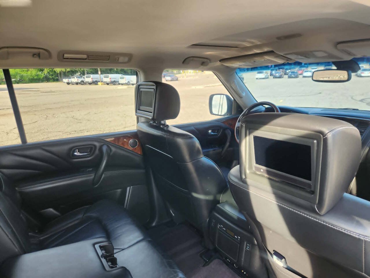 Used 2017 INFINITI QX80 4WD image 21