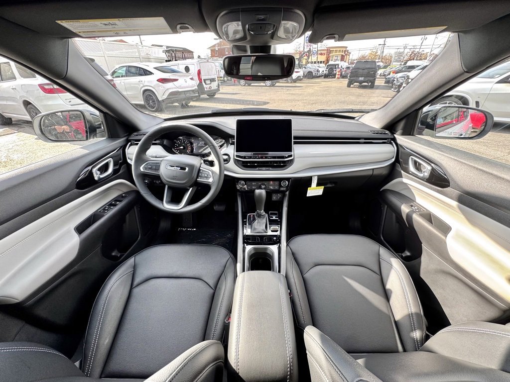 New 2026 Jeep Compass Limited image 23