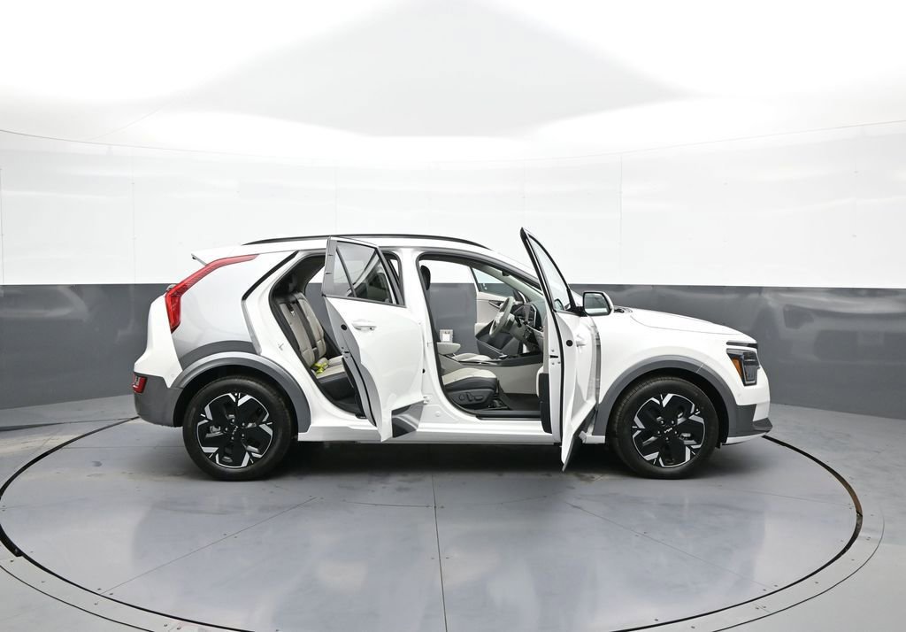 New 2025 Kia Niro Wave w/ Wave Preserve Package image 42