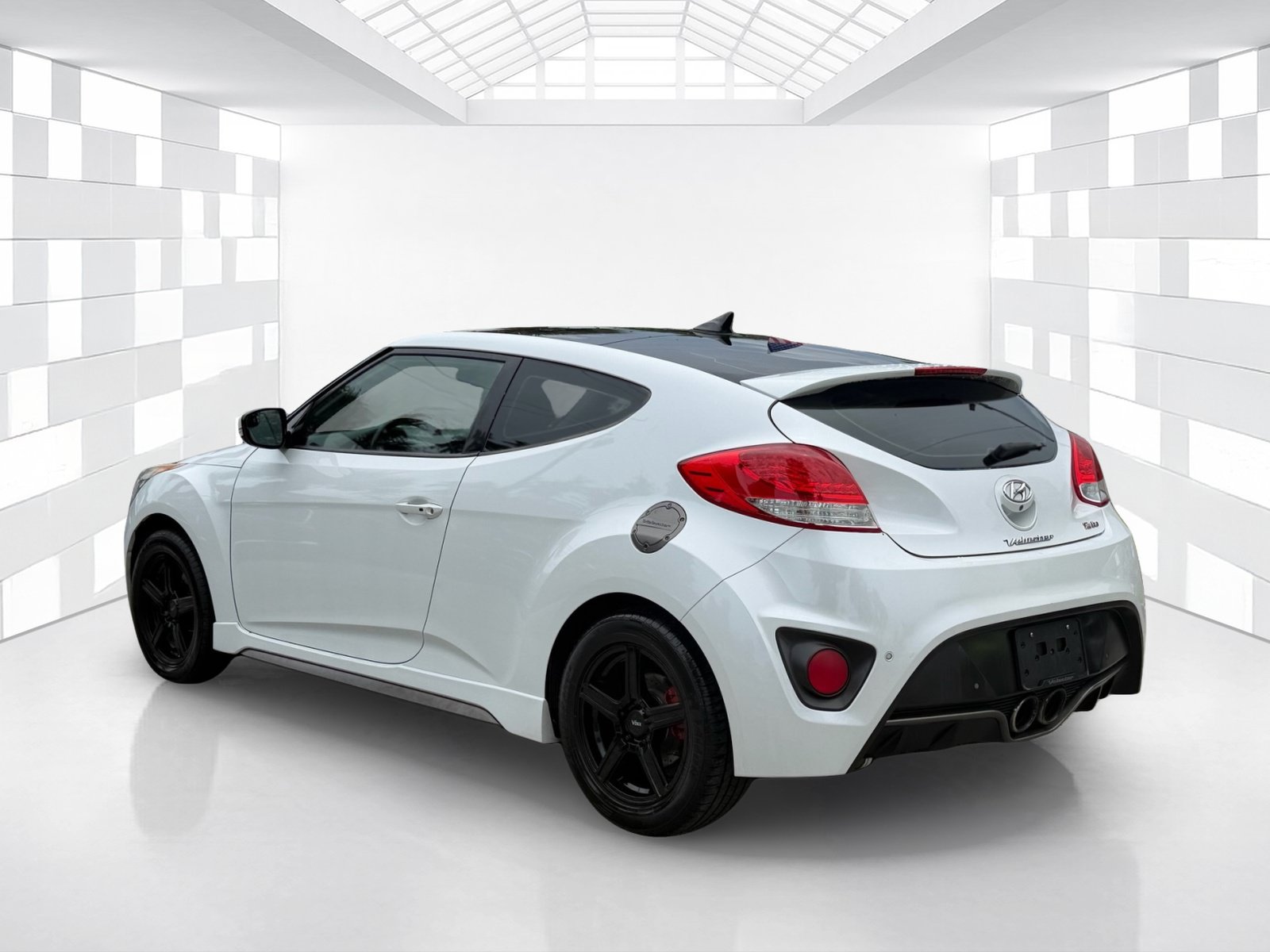 Used 2015 Hyundai Veloster Turbo w/ Option Group 04 FWD image 5