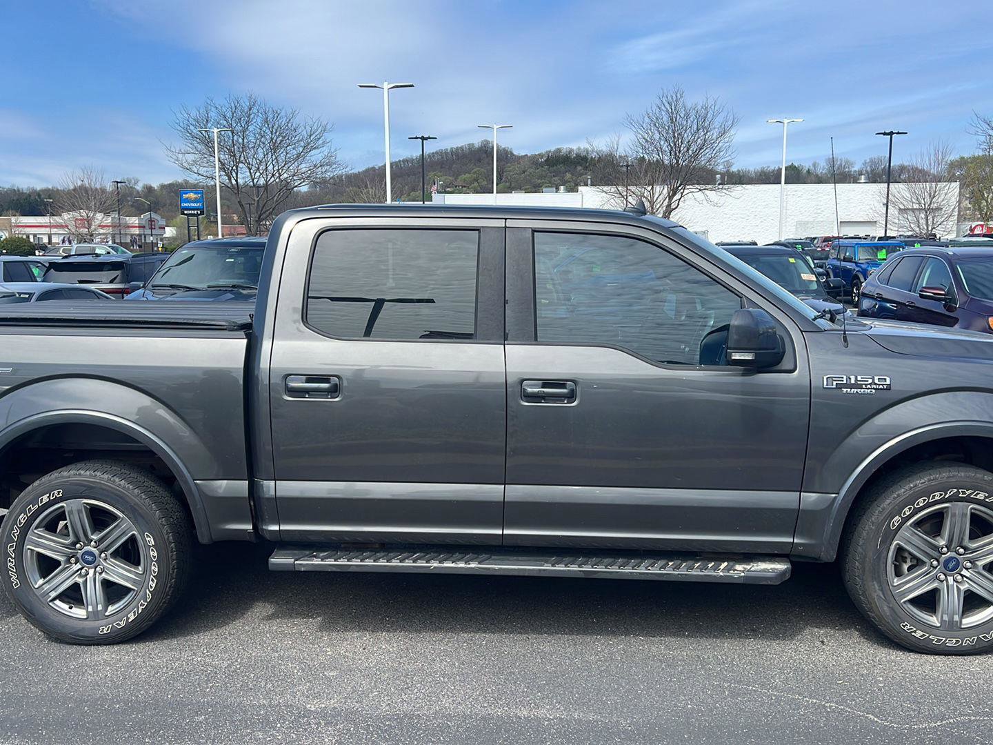 Used 2018 Ford F150 Lariat w/ Equipment Group 501A Mid image 4