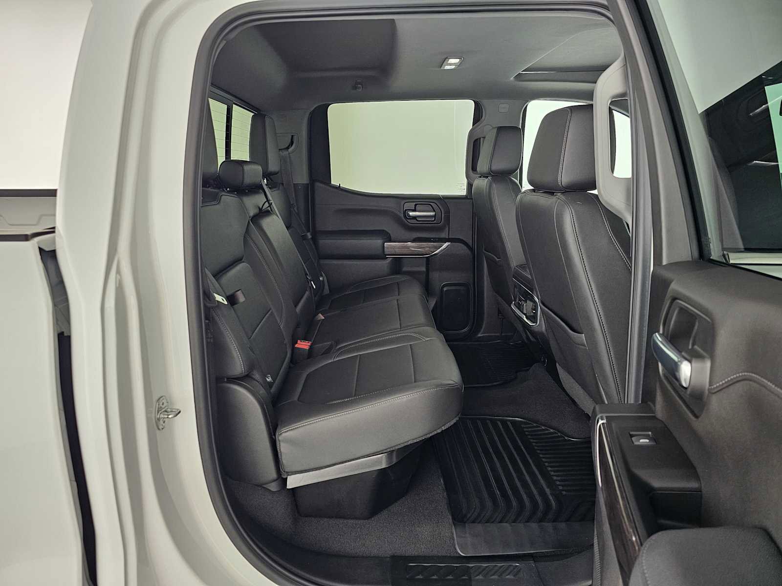 Used 2022 Chevrolet Silverado 1500 LTZ w/ LTZ Premium Package image 11