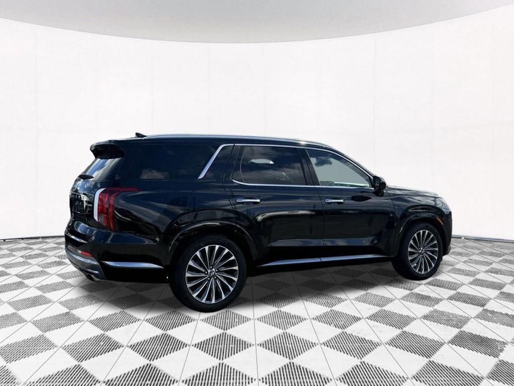 Used 2024 Hyundai Palisade Calligraphy image 10
