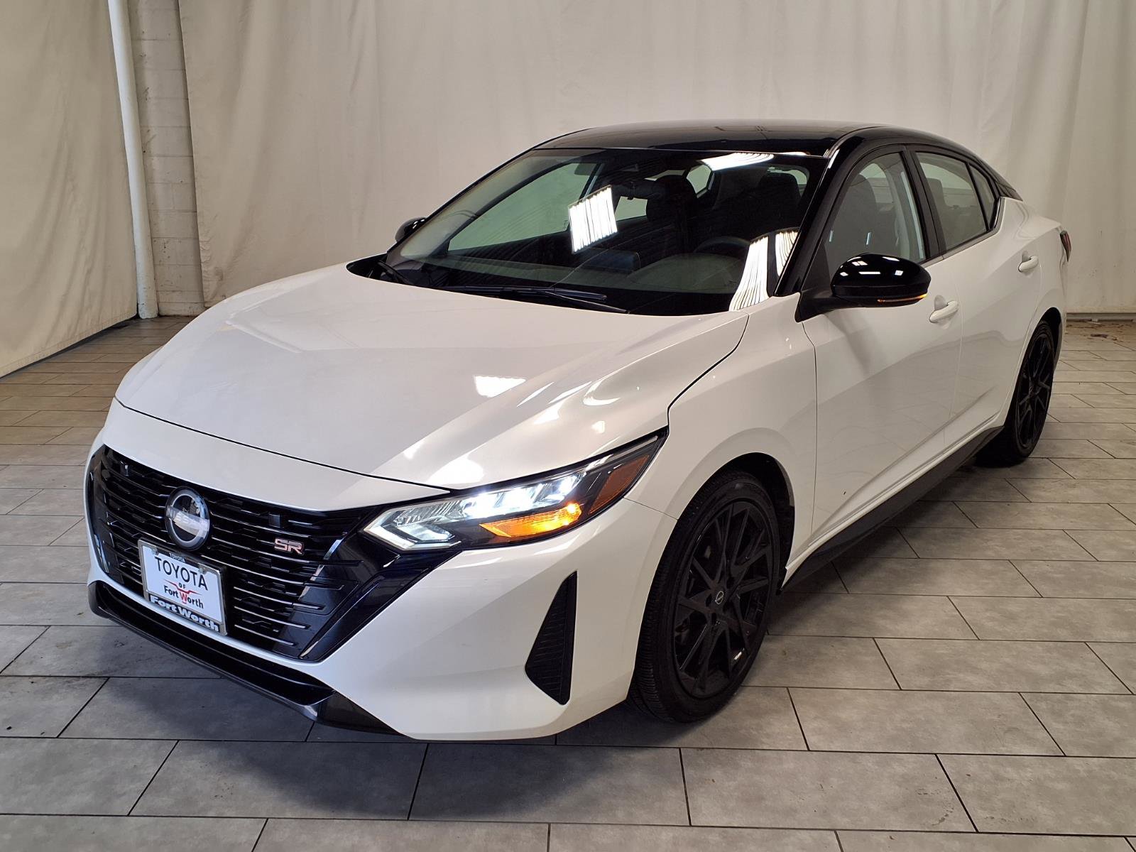 Used 2025 Nissan Sentra SR w/ Midnight Edition FWD image 3