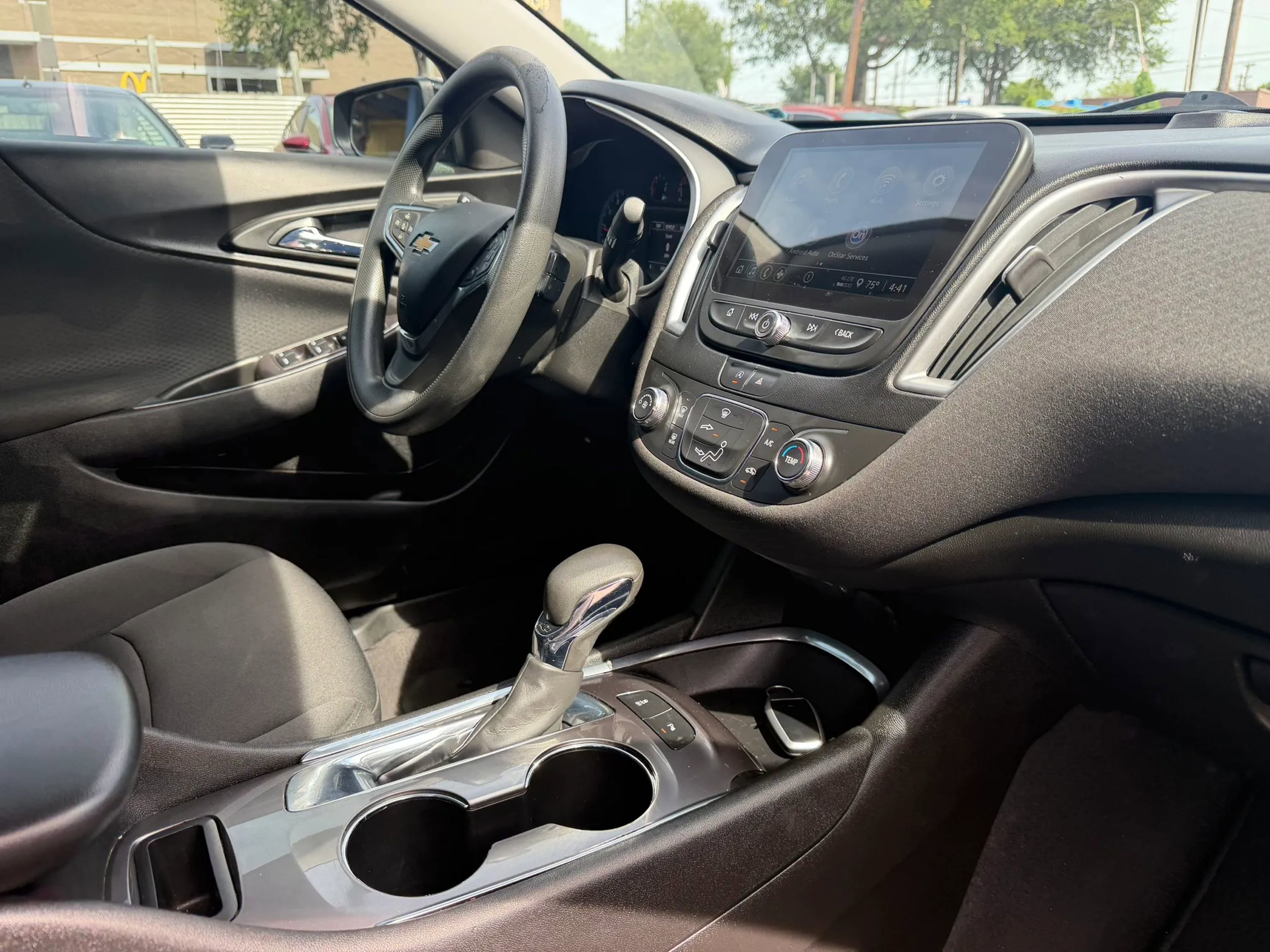Used 2021 Chevrolet Malibu LS FWD image 17