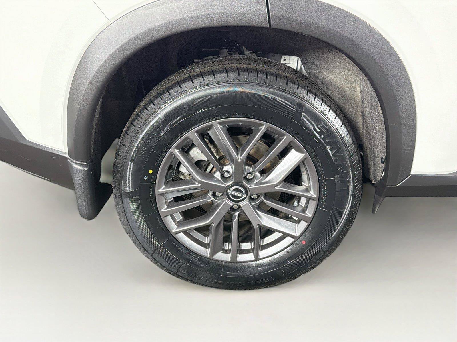 Used 2023 Nissan Rogue S AWD/4WD image 34