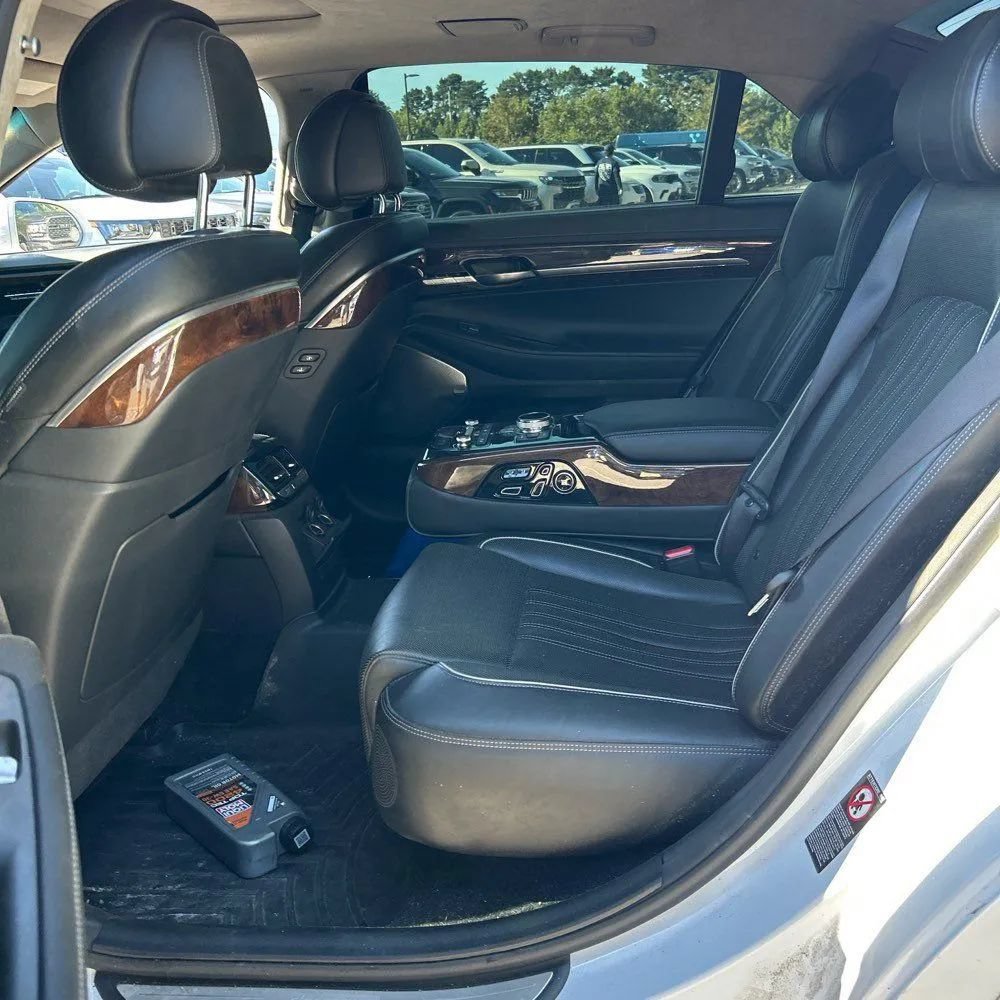 Used 2017 Genesis G90 5.0 Ultimate AWD/4WD image 19