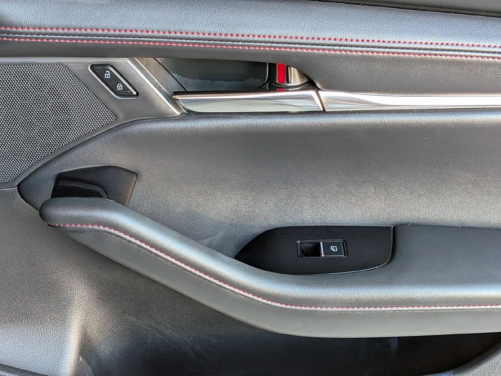 Used 2026 MAZDA MAZDA3 Carbon AWD/4WD image 33
