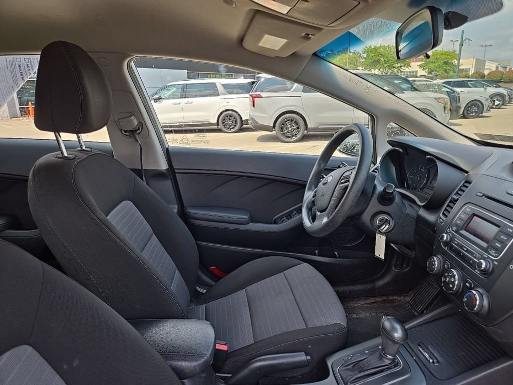 Used 2016 Kia Forte LX FWD image 32
