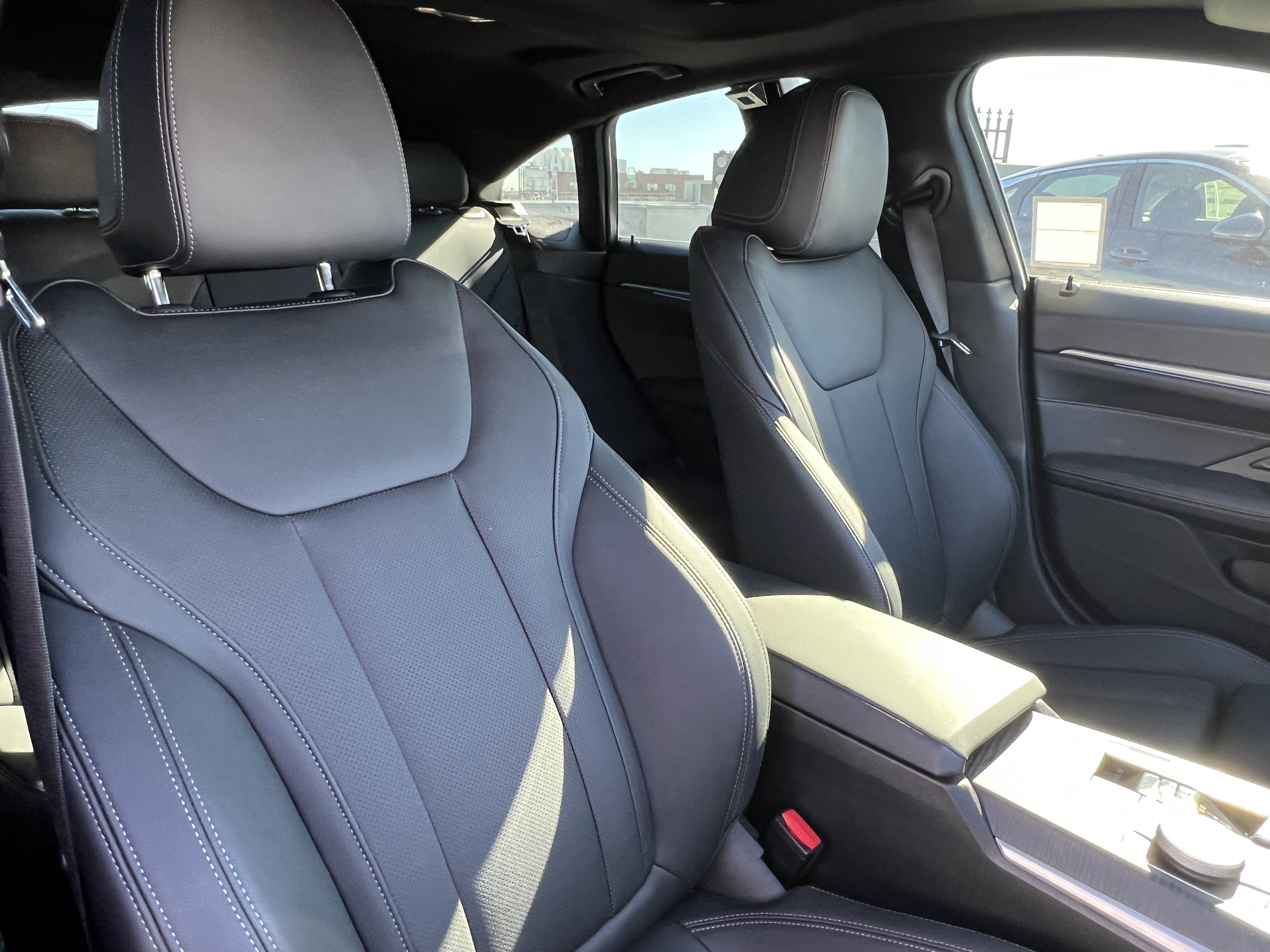 Used 2025 BMW i4 eDrive40 w/ M Sport Package image 15