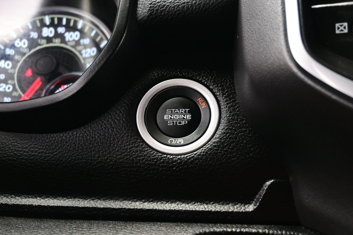 Used 2024 RAM 1500 Big Horn AWD/4WD image 26