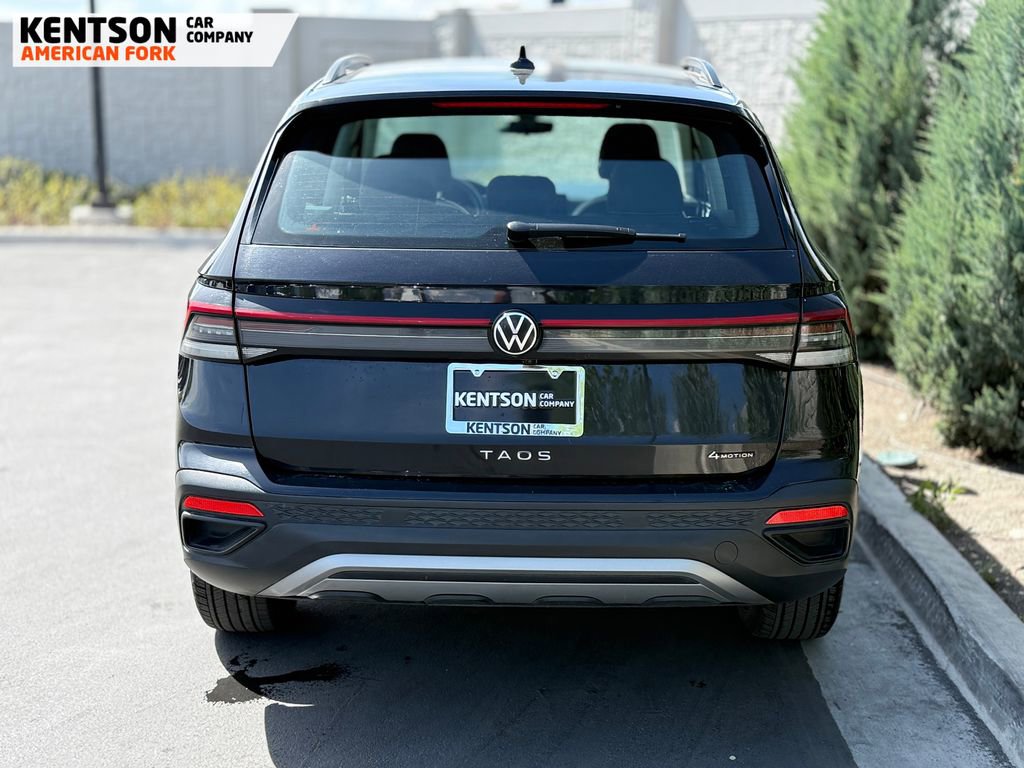 Used 2025 Volkswagen Taos S AWD/4WD image 7