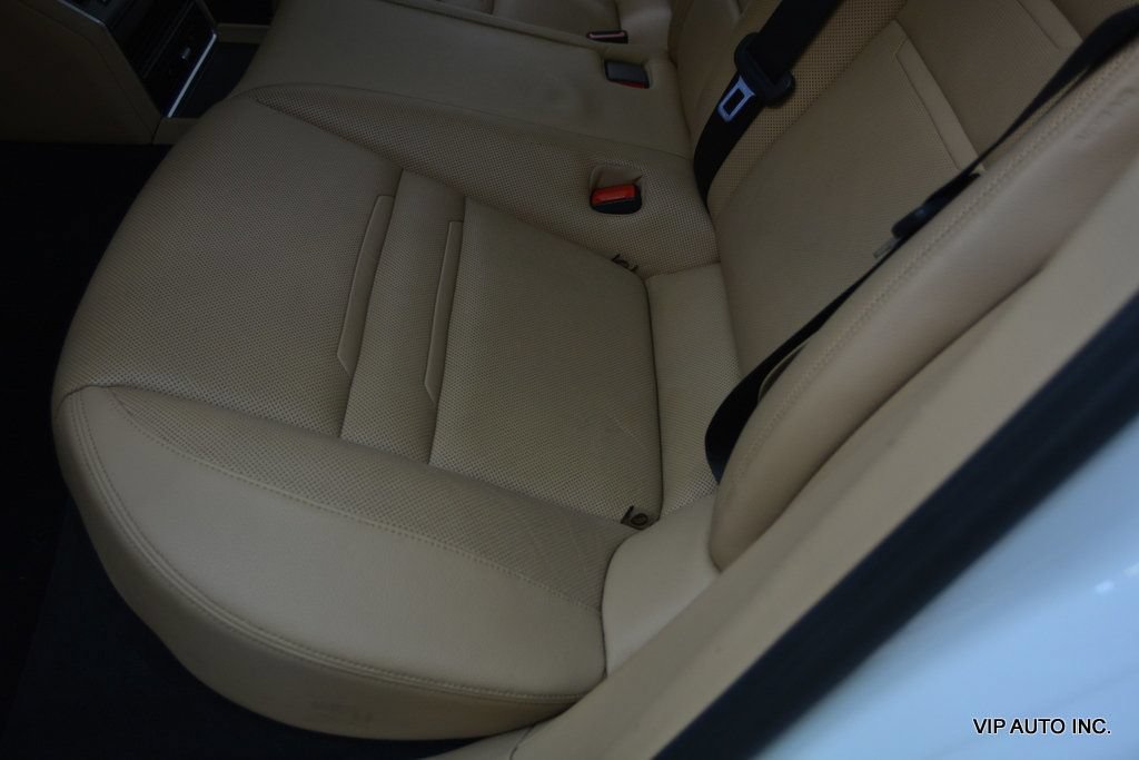 Used 2018 Porsche Panamera 4 AWD/4WD image 25