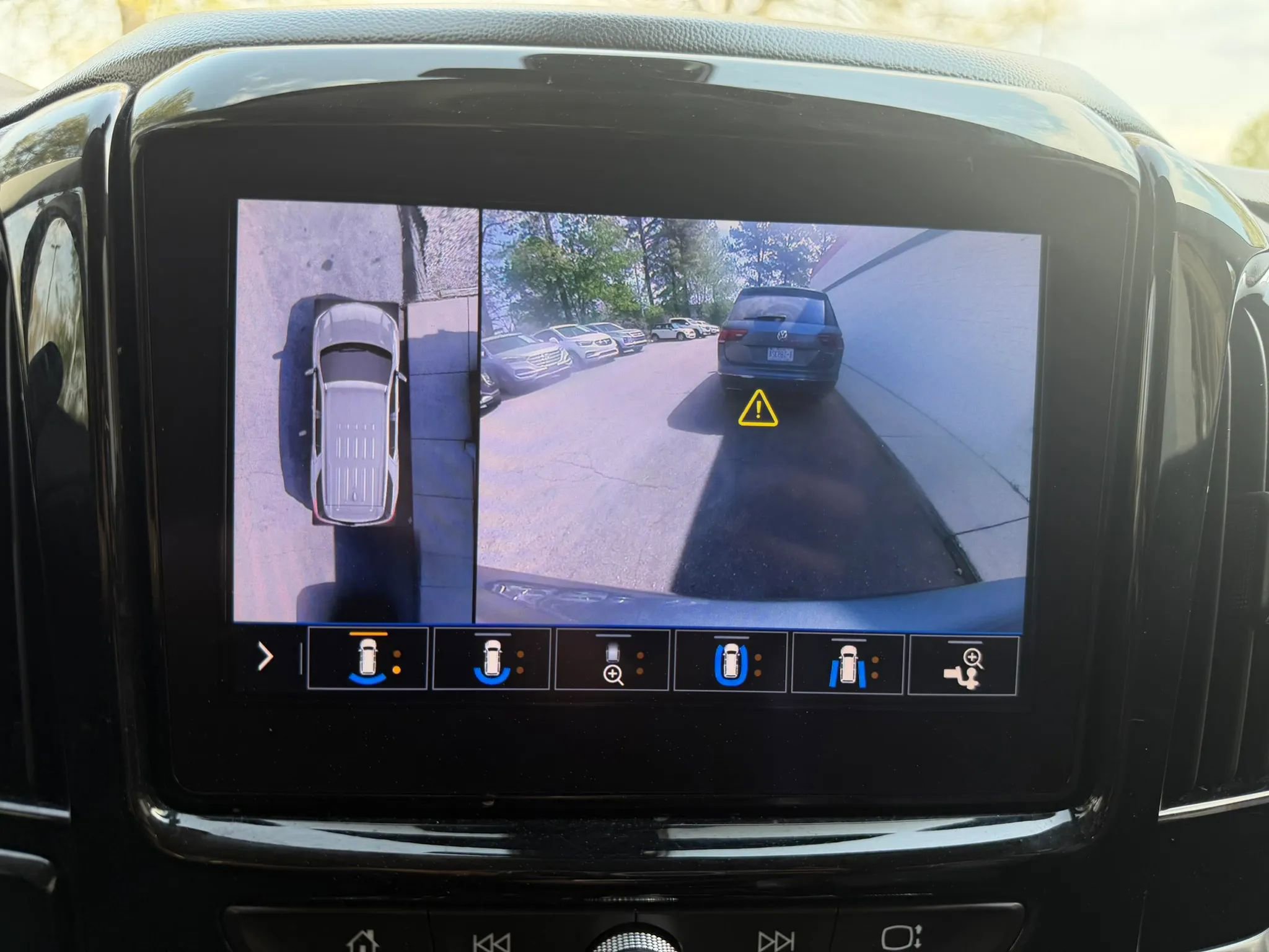 Used 2020 Chevrolet Traverse Premier image 31