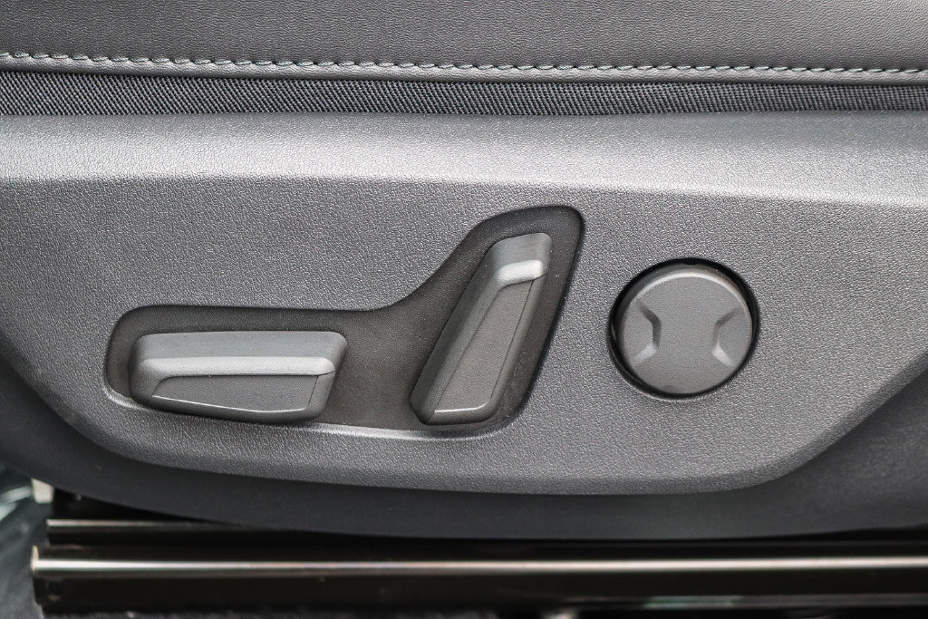 Certified 2025 Kia Niro Wave w/ Wave Preserve Package FWD image 21
