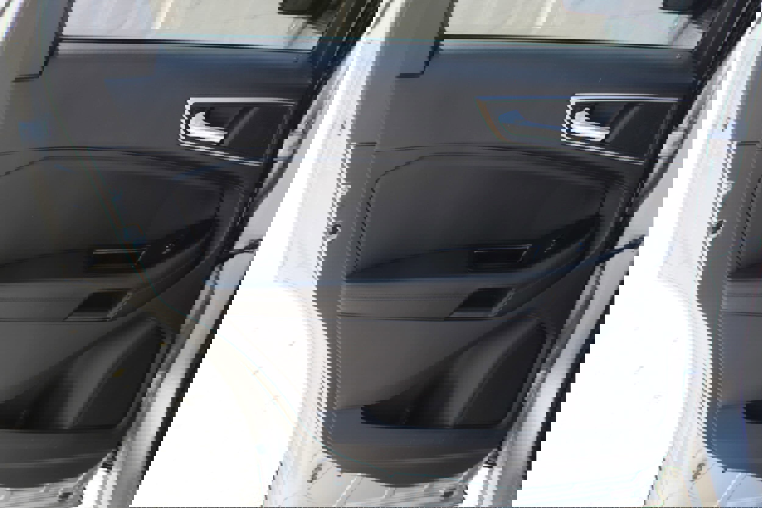 Used 2016 Ford Edge SEL w/ Equipment Group 201A image 19