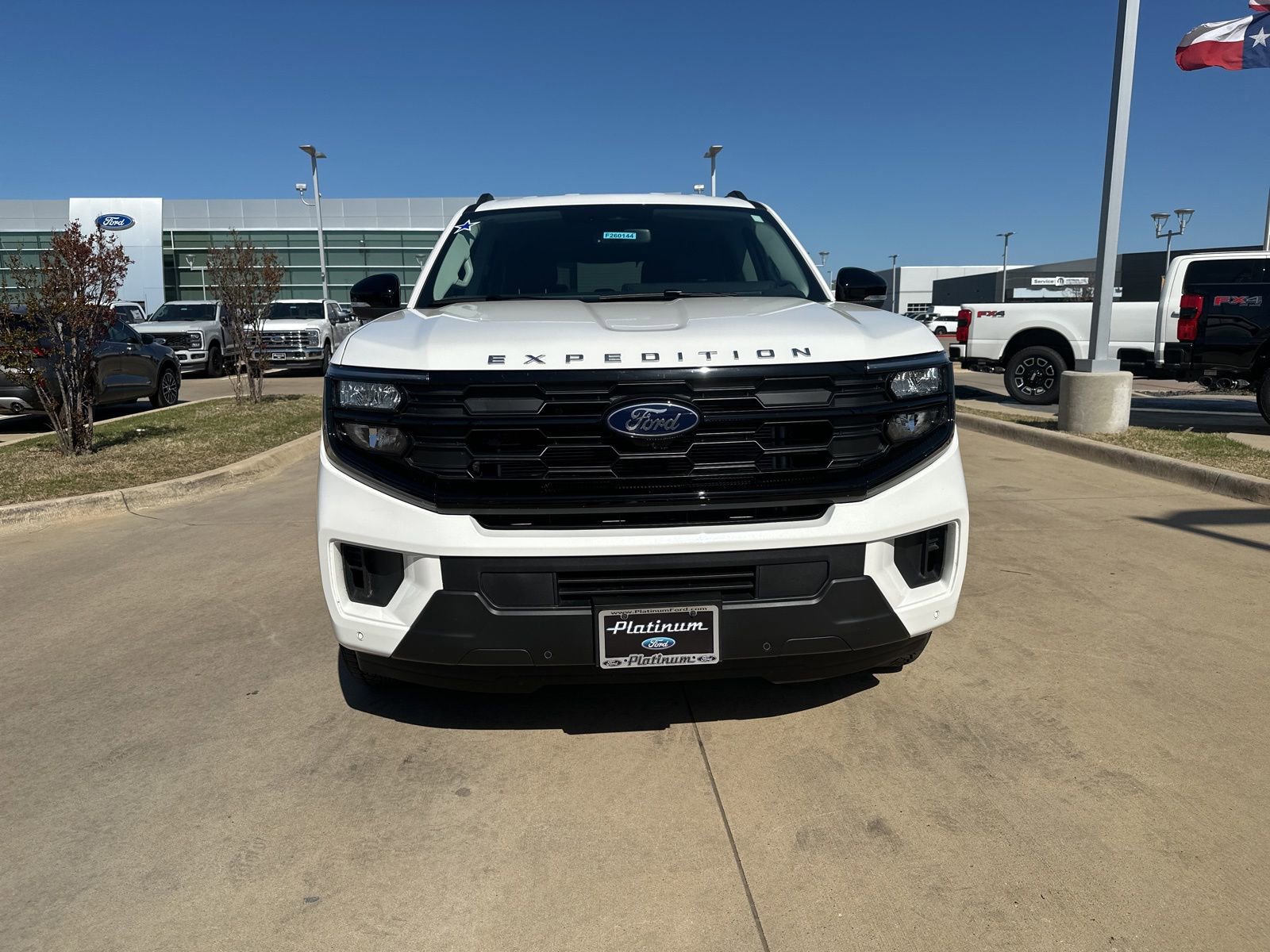 New 2026 Ford Expedition Active image 8