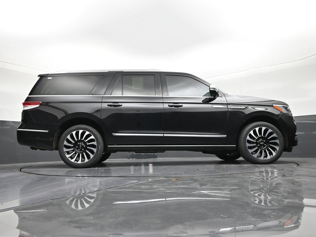 Used 2024 Lincoln Navigator L Black Label AWD/4WD image 26